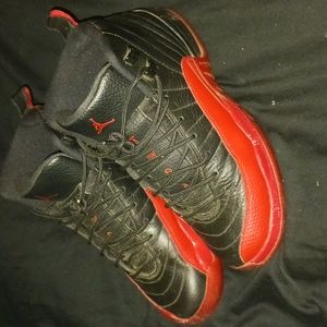 Jordan flu game 12s red and black